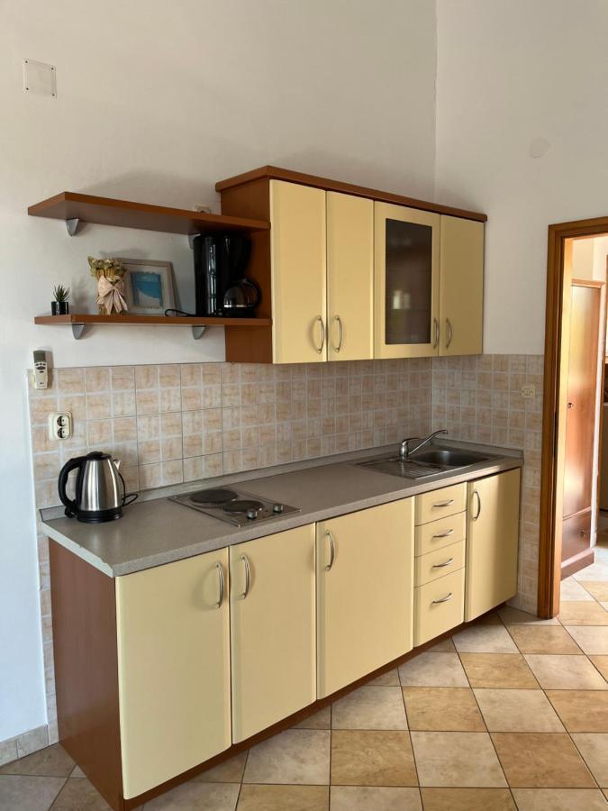 נובליה Apartments Poljski Put V מראה חיצוני תמונה
