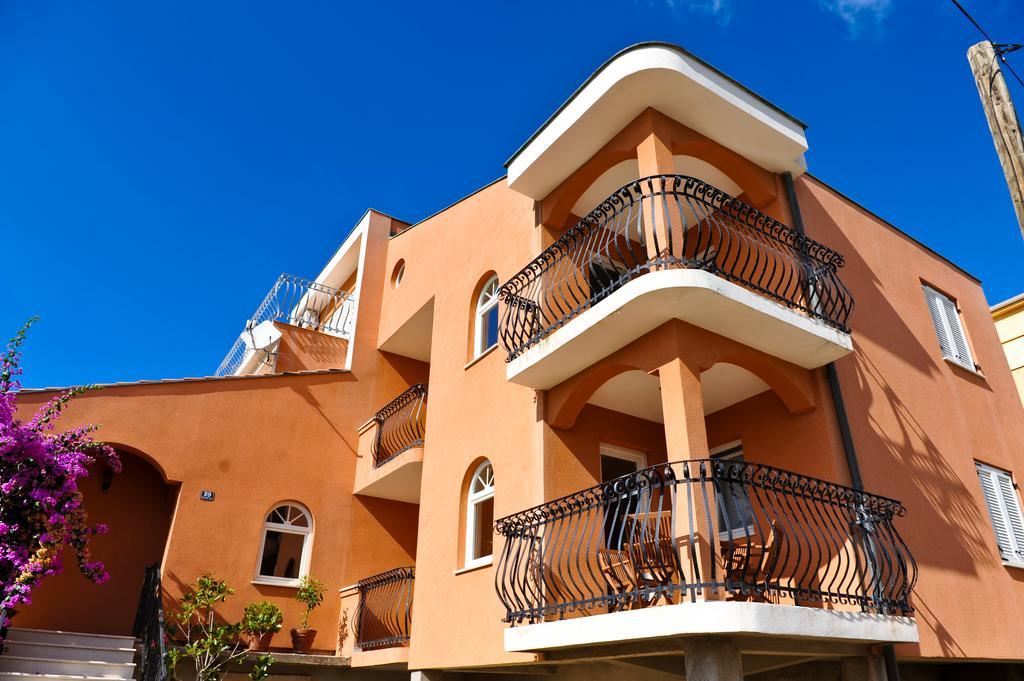 נובליה Apartments Poljski Put V מראה חיצוני תמונה